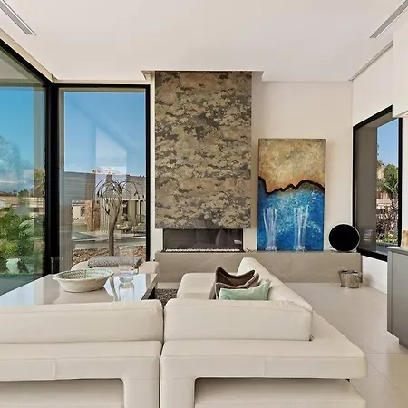 Anamaya 1 - Elegant 5-bedroom In Villa Marbella